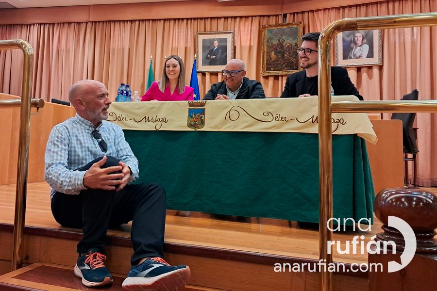 ana rufian feria del libro velez malaga