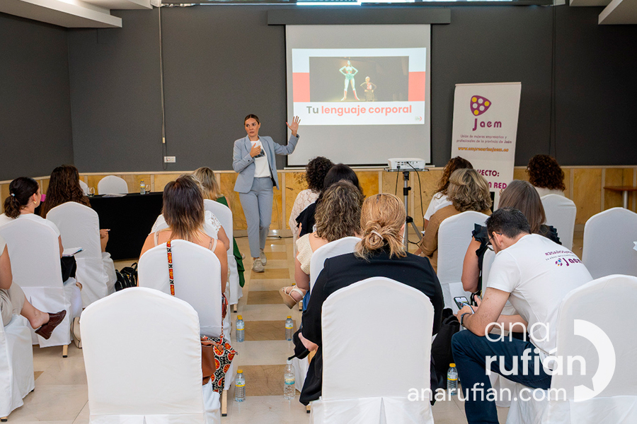 workshop sobre oratoria, redes, marketin en jaén...