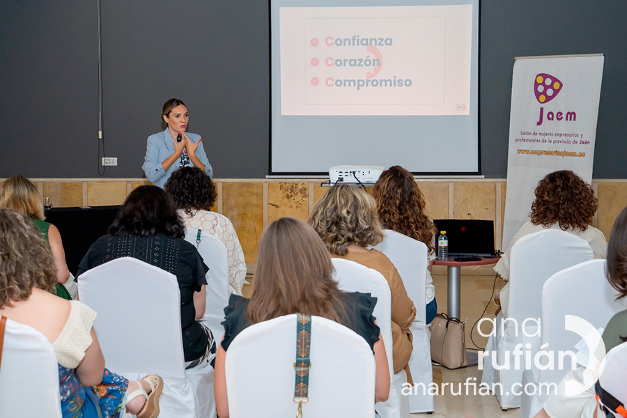 workshop sobre oratoria, redes, marketin en jaén...