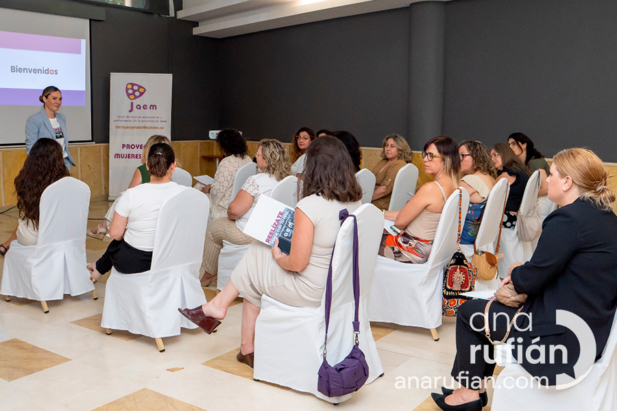 workshop sobre oratoria, redes, marketin en jaén...