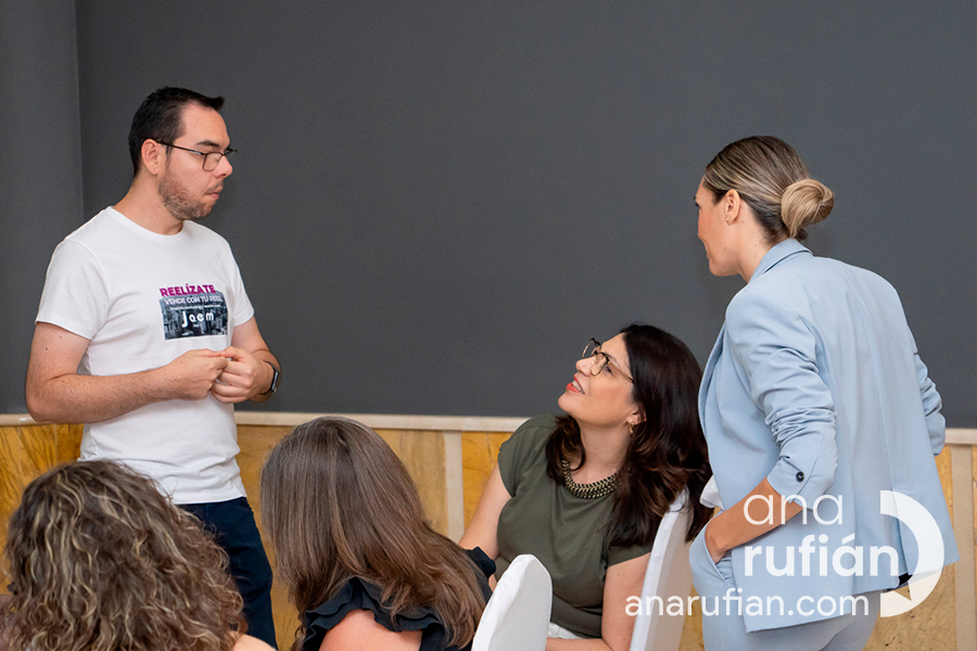 workshop sobre oratoria, redes, marketin en jaén...